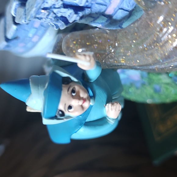 Disney Snow Globe Once Upon a Dream Music Box Sleeping Beauty - Picture 10 of 12